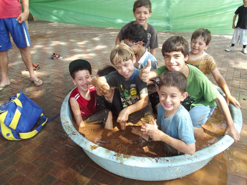 דדילנד2012
