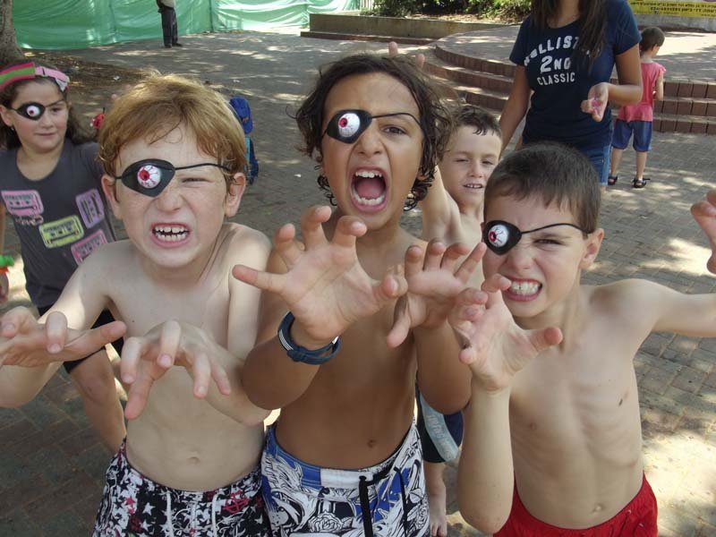 דדילנד2012