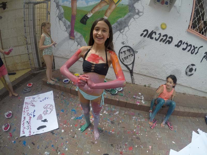 דדילנד2017