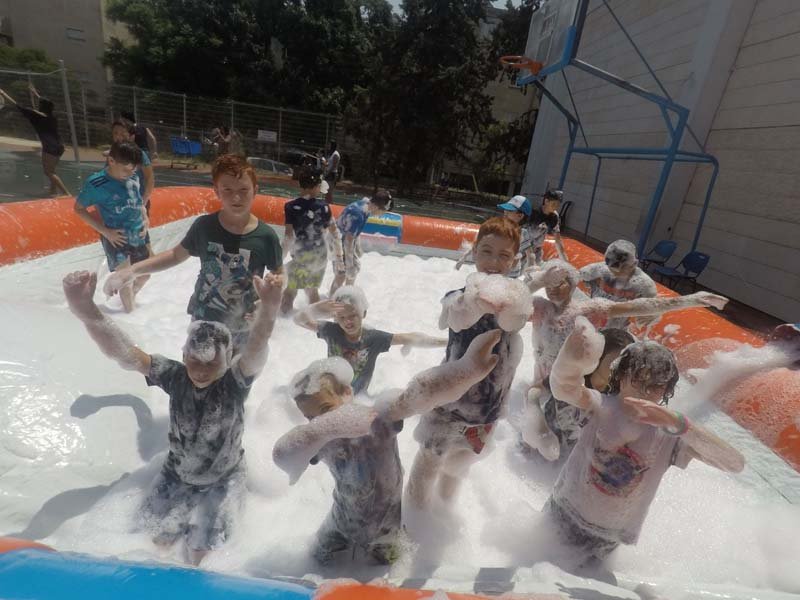 דדילנד2017