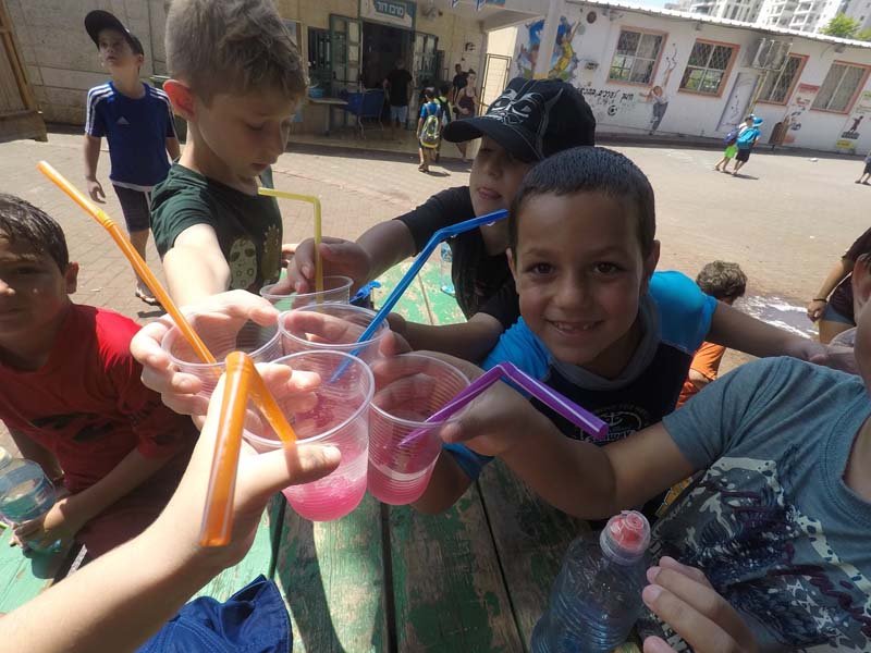 דדילנד2017