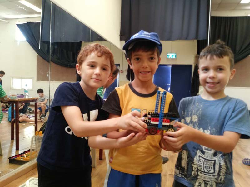 דדילנד 2018